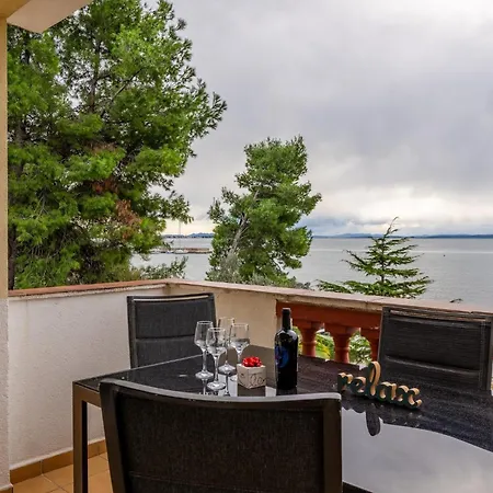 Appartement Family Friendly Seaside - 22115 Vir